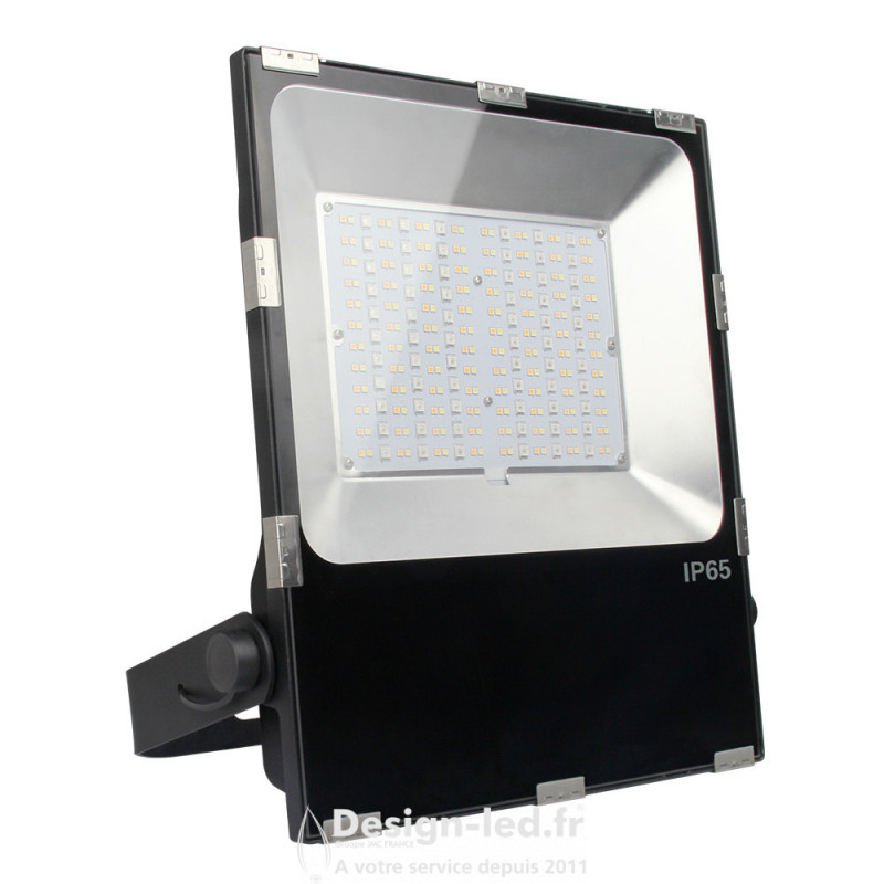 https://design-led.fr/ Projecteur d'extérieur 100W RGB&CCT pilotable 299,40 € 299,40 € FUTT07 - 100690