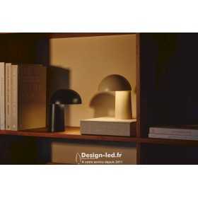 https://design-led.fr/ Faye Lampe à poser Noir 4.3W 2700k rechargeable 99,00 € 99,00 € 2420155003