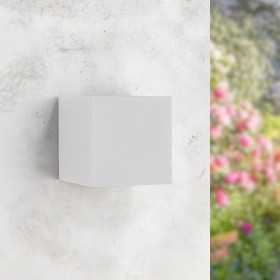 https://design-led.fr/ Applique Murale Led Cube Blanc 12W CCT Ip54 40,40 € 40,40 € LM6183